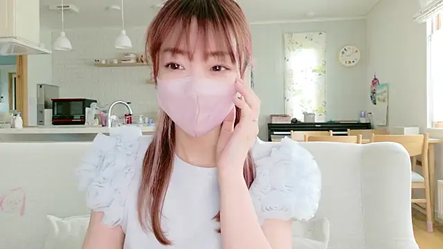 Snapshot of SUZU_1201 chatting on 18, 5, 2026 SUZU 1201 online show from 18, 5, 2026