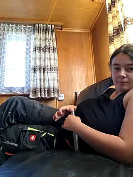 YoungLiisaxx online show from 30, 10, 2025