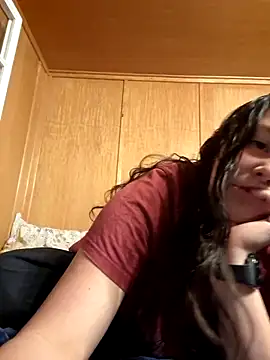 YoungLiisaxx online show from 13, 11, 2025