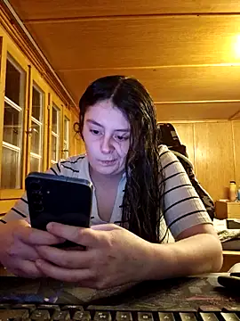 YoungLiisaxx online show from 18, 2, 2026