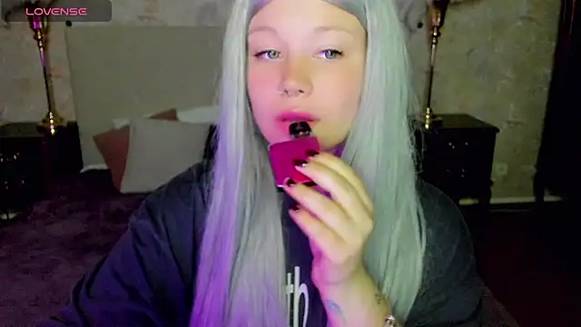 Diana Dream online show from 12, 9, 2025