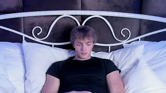 Snapshot of ChaseMuscular chatting on 26, 9, 2025 ChaseMuscular online show from 26, 9, 2025