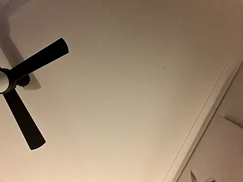 Snapshot of brokecountrylads chatting on 4, 11, 2025 brokecountrylads online show from 4, 11, 2025