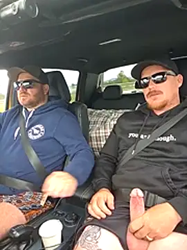 Snapshot of brokecountrylads chatting on 3, 2, 2026 brokecountrylads online show from 3, 2, 2026