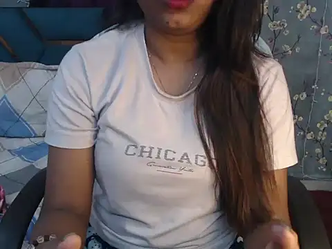 Snapshot of hot_riaa25 chatting on 5, 1, 2026 hot riaa25 online show from 5, 1, 2026