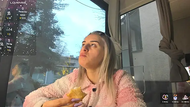 Ella Vee online show from 9, 2, 2026