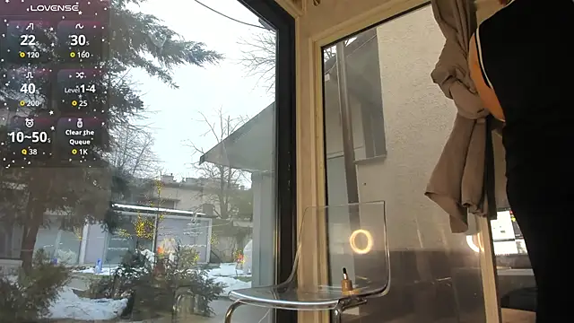 Ella Vee online show from 28, 2, 2026