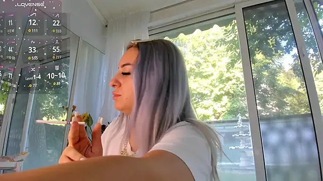 Ella Vee online show from 30, 7, 2026