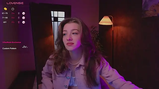 Snapshot of AstraMist chatting on 11, 9, 2025 AstraMist online show from 11, 9, 2025