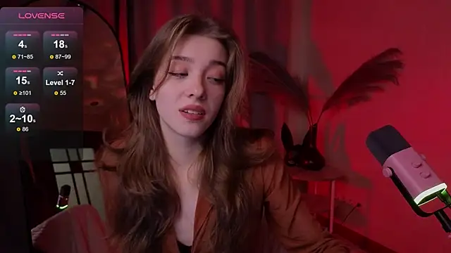 Snapshot of AstraMist chatting on 1, 10, 2025 AstraMist online show from 1, 10, 2025