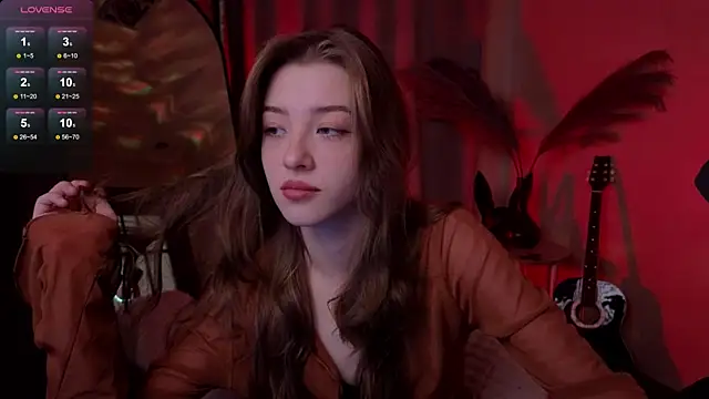 Snapshot of AstraMist chatting on 6, 10, 2025 AstraMist online show from 6, 10, 2025