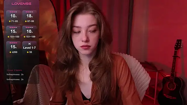 Snapshot of AstraMist chatting on 4, 11, 2025 AstraMist online show from 4, 11, 2025