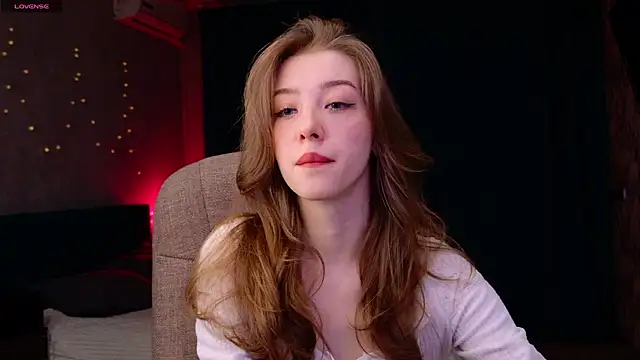 Snapshot of AstraMist chatting on 5, 3, 2026 AstraMist online show from 5, 3, 2026