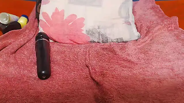 Snapshot of DarkNipple_ chatting on 31, 10, 2025 DarkNipple online show from 31, 10, 2025