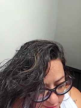 Nicoleefaith  online show from 5, 4, 2026