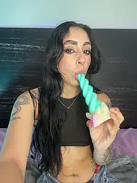 sharlot24 online show from 10, 3, 2026