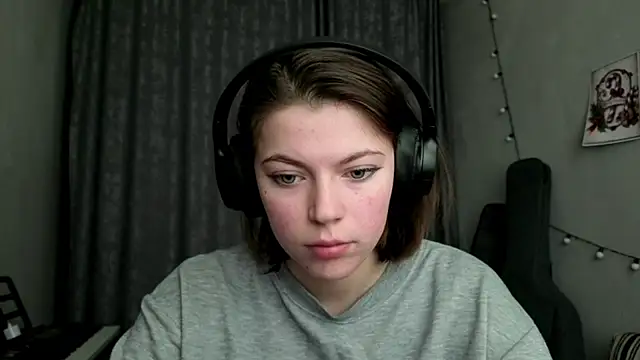 CutieAnny online show from 9, 2, 2026