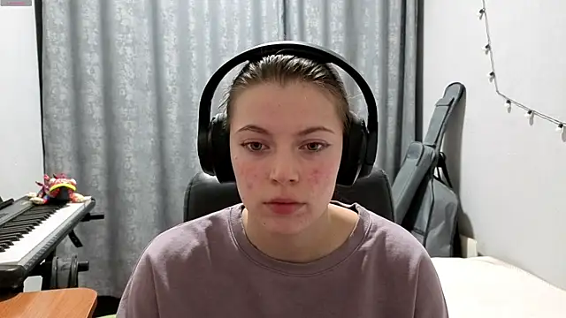 CutieAnny online show from 22, 4, 2026