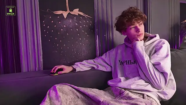 Snapshot of Kevin_Garsia chatting on 7, 3, 2026 Kevin Garsia online show from 7, 3, 2026