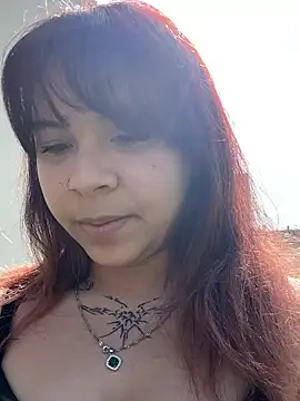 YumiLux online show from 6, 4, 2026