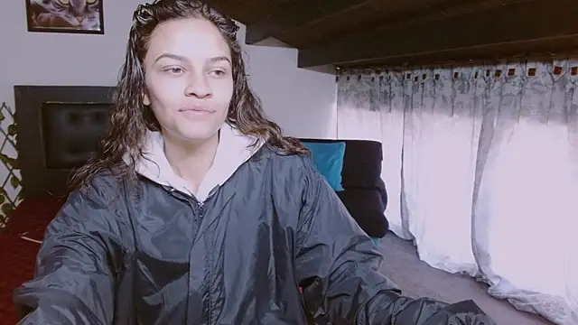 Skylovershot online show from 7, 11, 2025