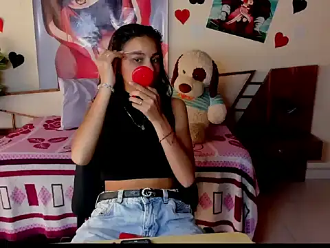 Skylovershot online show from 5, 3, 2026