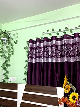 V-Hot-Sweti online show from 20, 9, 2025