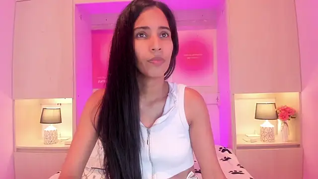 LexxaQueen online show from 9, 10, 2025