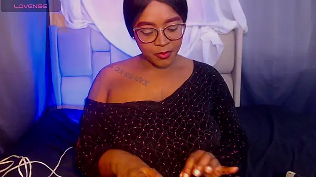 Mimi Gil online show from 14, 2, 2026