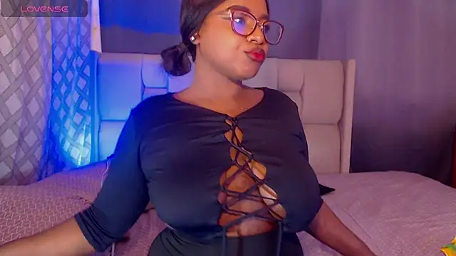 Mimi Gil online show from 4, 3, 2026