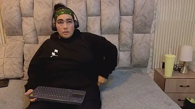 yunkeyc online show from 25, 4, 2026