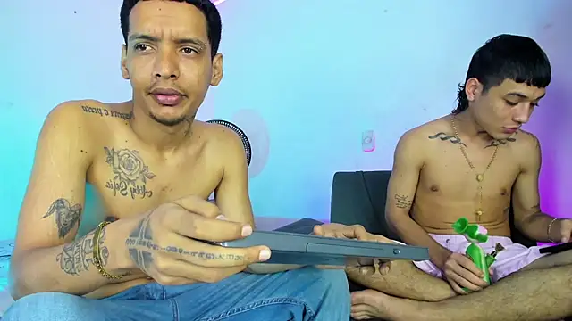 twinkDuohot online show from 24, 4, 2026