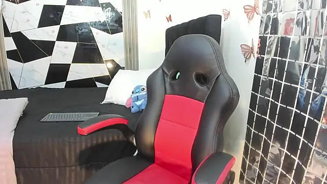 sophia arevalo online show from 15, 3, 2026