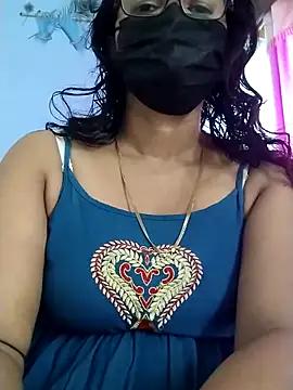 Snapshot of NehaQn chatting on 12, 9, 2025 NehaQn online show from 12, 9, 2025