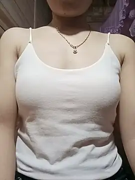 Snapshot of LucyyLy chatting on 5, 6, 2026 LucyyLy online show from 5, 6, 2026