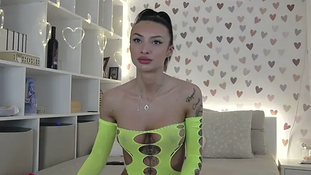 NoraAspen online show from 25, 5, 2026