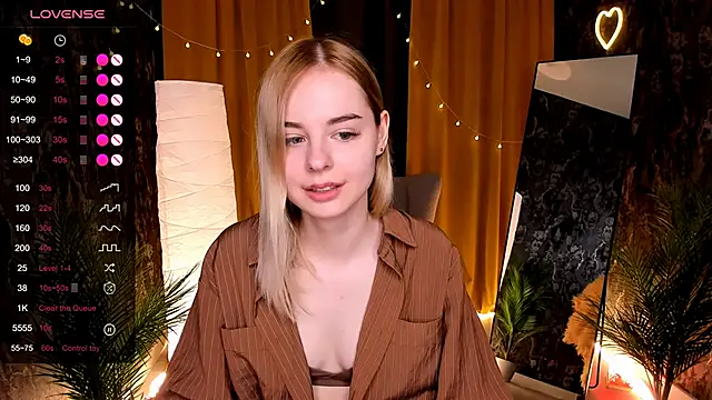 LillianShine online show from 26, 4, 2026