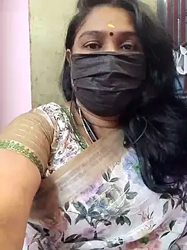 Snapshot of Tamil_Azhaghi25 chatting on 20, 12, 2025 Tamil Azhaghi25 online show from 20, 12, 2025