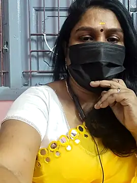 Snapshot of Tamil_Azhaghi25 chatting on 6, 1, 2026 Tamil Azhaghi25 online show from 6, 1, 2026