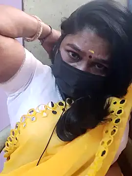 Snapshot of Tamil_Azhaghi25 chatting on 7, 1, 2026 Tamil Azhaghi25 online show from 7, 1, 2026