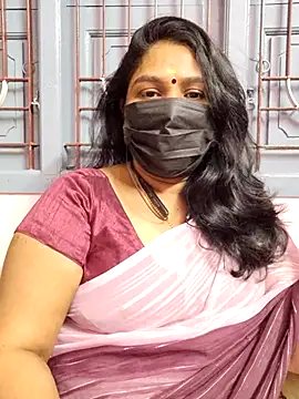 Snapshot of Tamil_Azhaghi25 chatting on 9, 1, 2026 Tamil Azhaghi25 online show from 9, 1, 2026