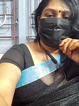 Snapshot of Tamil_Azhaghi25 chatting on 17, 1, 2026 Tamil Azhaghi25 online show from 17, 1, 2026