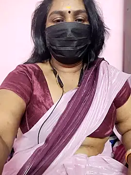 Snapshot of Tamil_Azhaghi25 chatting on 5, 2, 2026 Tamil Azhaghi25 online show from 5, 2, 2026