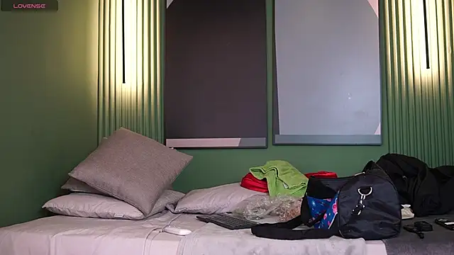 Snapshot of Tayler_Kim chatting on 2, 10, 2025 Tayler Kim online show from 2, 10, 2025