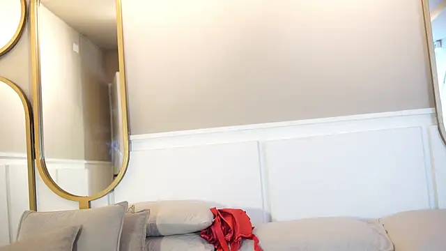 Snapshot of Tayler_Kim chatting on 7, 10, 2025 Tayler Kim online show from 7, 10, 2025