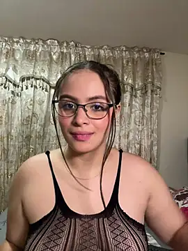 Tayler Kim online show from 28, 7, 2026