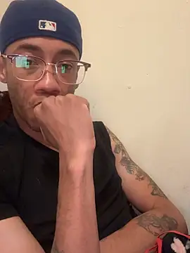 HookedIndocin online show from 11, 3, 2026