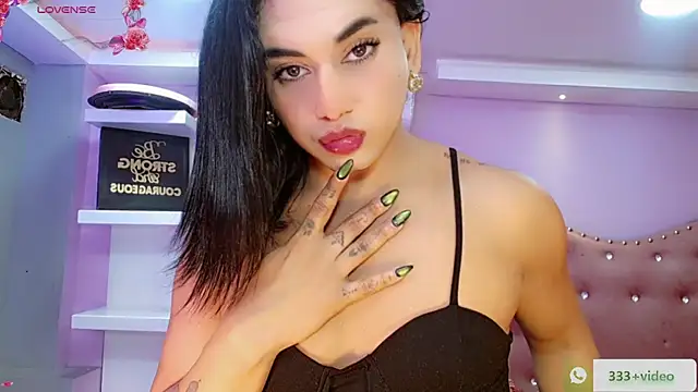 Valeria Swett  online show from 1, 10, 2025