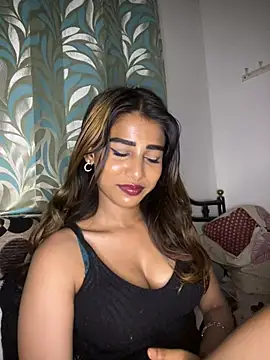 STRIP GLOW online show from 28, 2, 2026