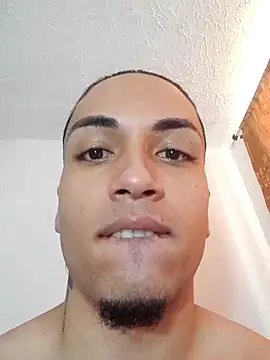 Snapshot of magic_mike_26 chatting on 4, 7, 2026 magic mike 26 online show from 4, 7, 2026